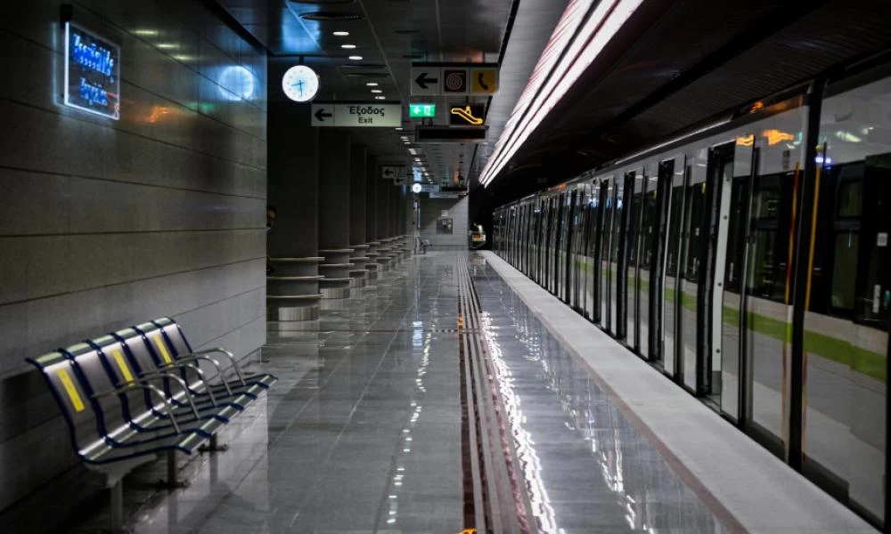 Άνοιξαν οι 5 σταθμοί του μετρό που είχαν κλείσει αποφυγή συνωστισμού